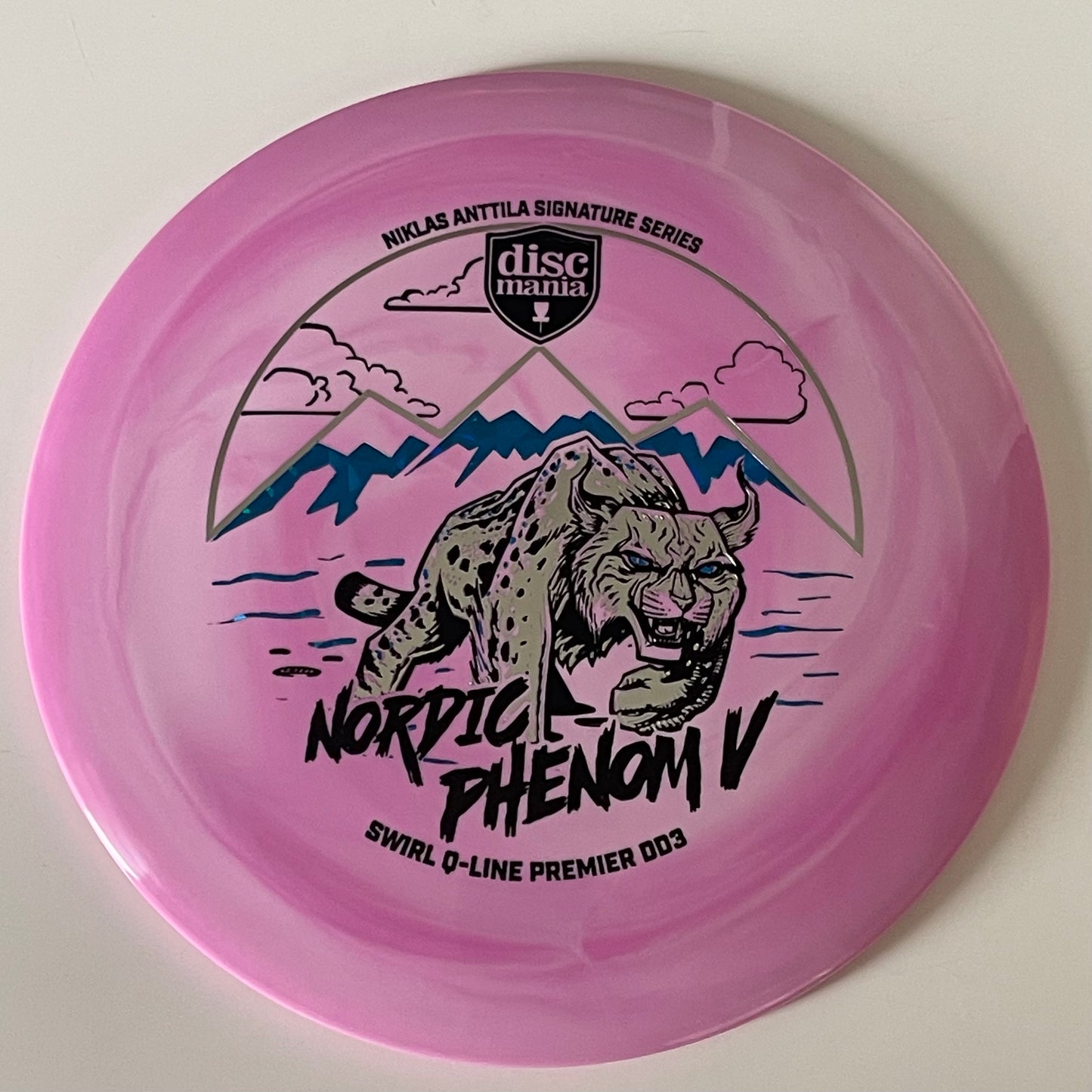 Discmania Nordic Phenom V • Swirl Q-line Premier DD3 • 173 g (Pink)